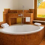 Apartment Four Seasons Getaway