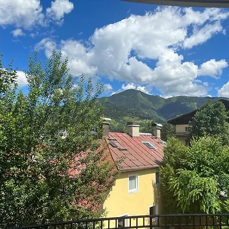 Four Seasons Getaway Appartement