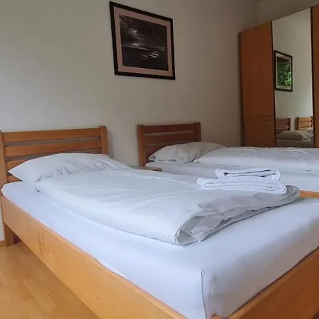 Four Seasons Getaway Appartamento *