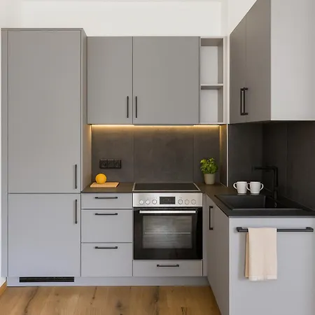 Four Seasons Getaway *